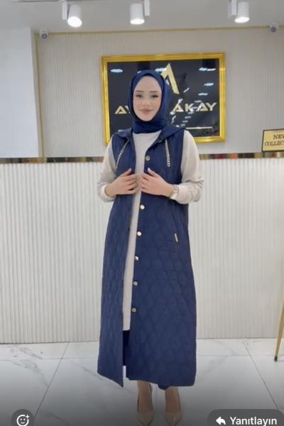 Ayşe Akay kapitone yelek  Lacivert