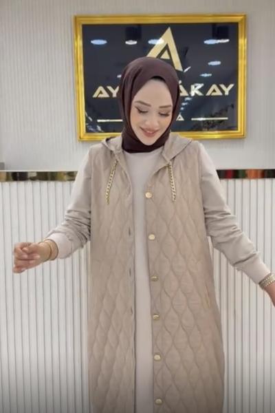 Ayşe Akay kapitone yelek  Vizon