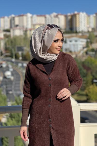 DÜĞMELİ YUMOŞ HIRKA  Kahverengi