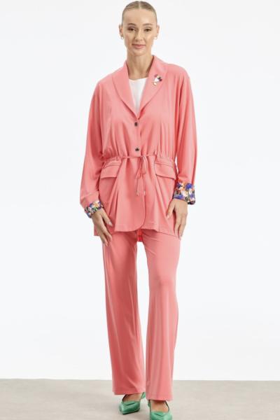 KOL DUBLESİ KOMBİNLİ BROŞ DETAYLI TAKIM  Mercan