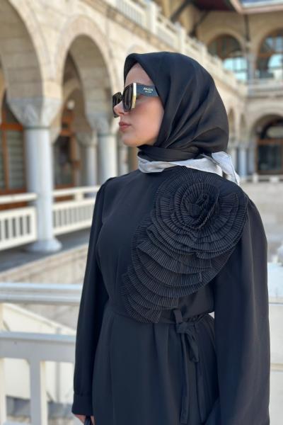Tesettür güpür detaylı şık elbise  Siyah