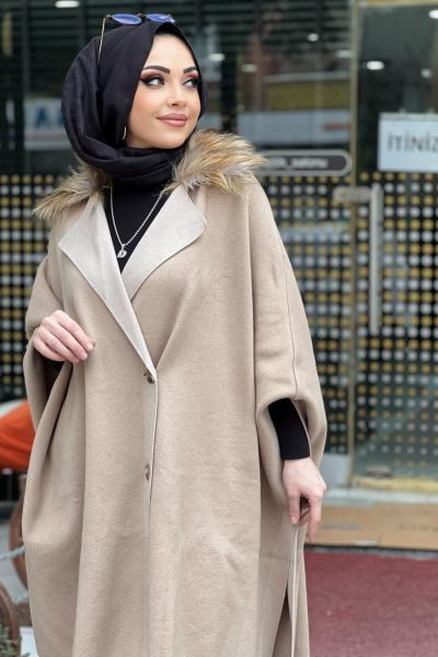 YAKASI KÜRKLÜ DÖRT DÜĞMELİ PANÇO Bej